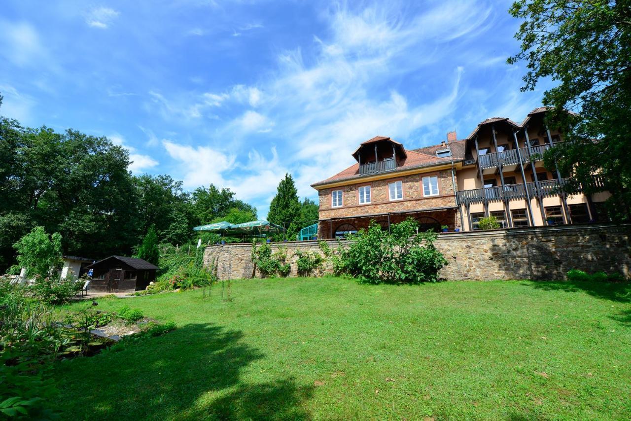Hotel Bb Haus Neugebauer Garni à Geisenheim Extérieur photo