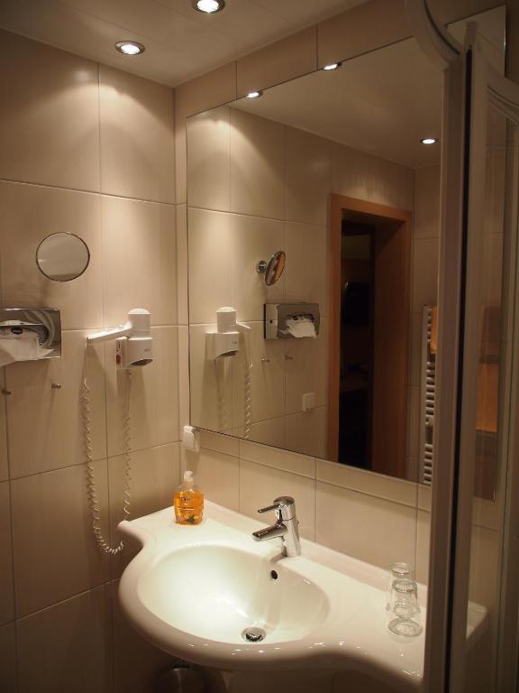 Hotel Bb Haus Neugebauer Garni à Geisenheim Chambre photo