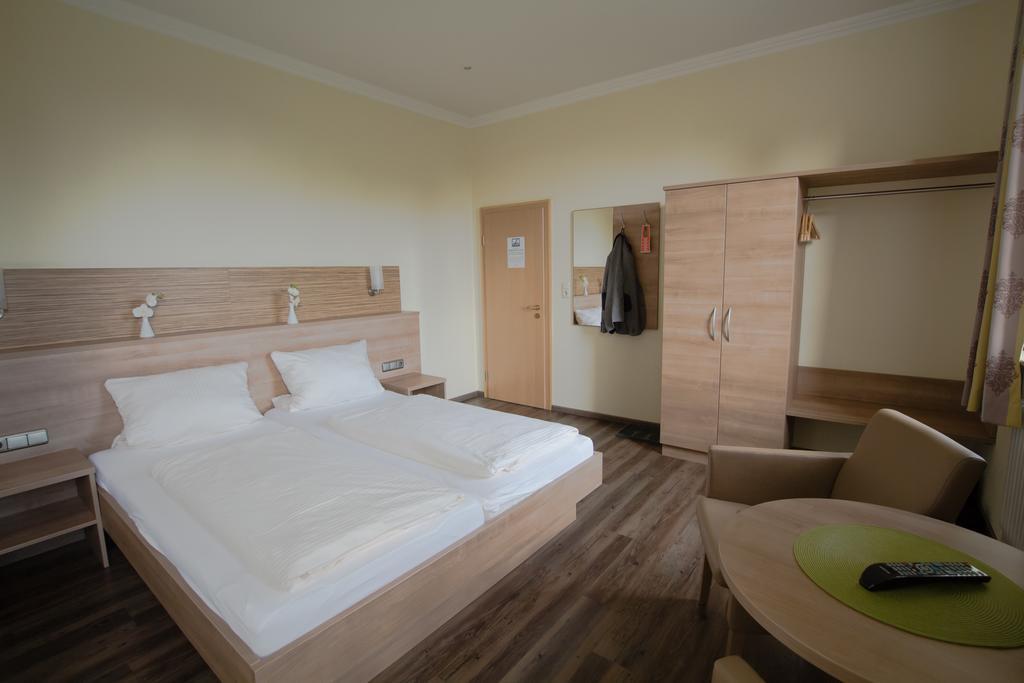 Hotel Bb Haus Neugebauer Garni à Geisenheim Extérieur photo