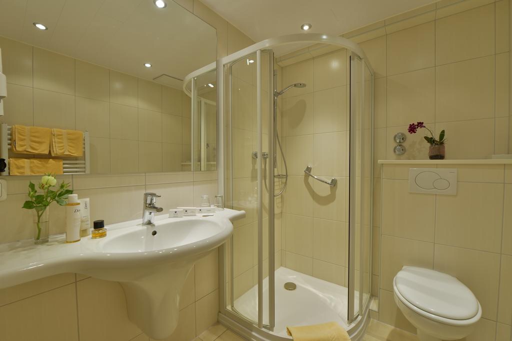 Hotel Bb Haus Neugebauer Garni à Geisenheim Extérieur photo